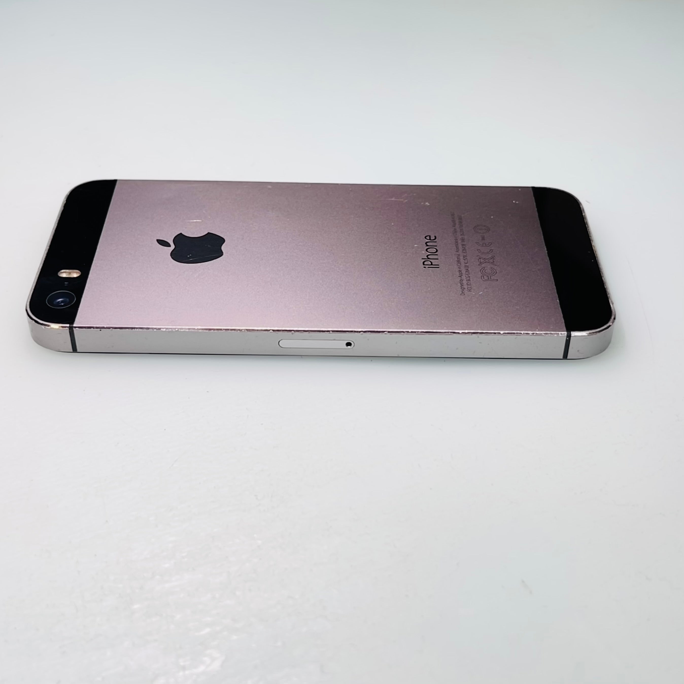 Apple iPhone 5S 16GB Space Grey Unlocked (READ DESCRIPTION) REF#55610