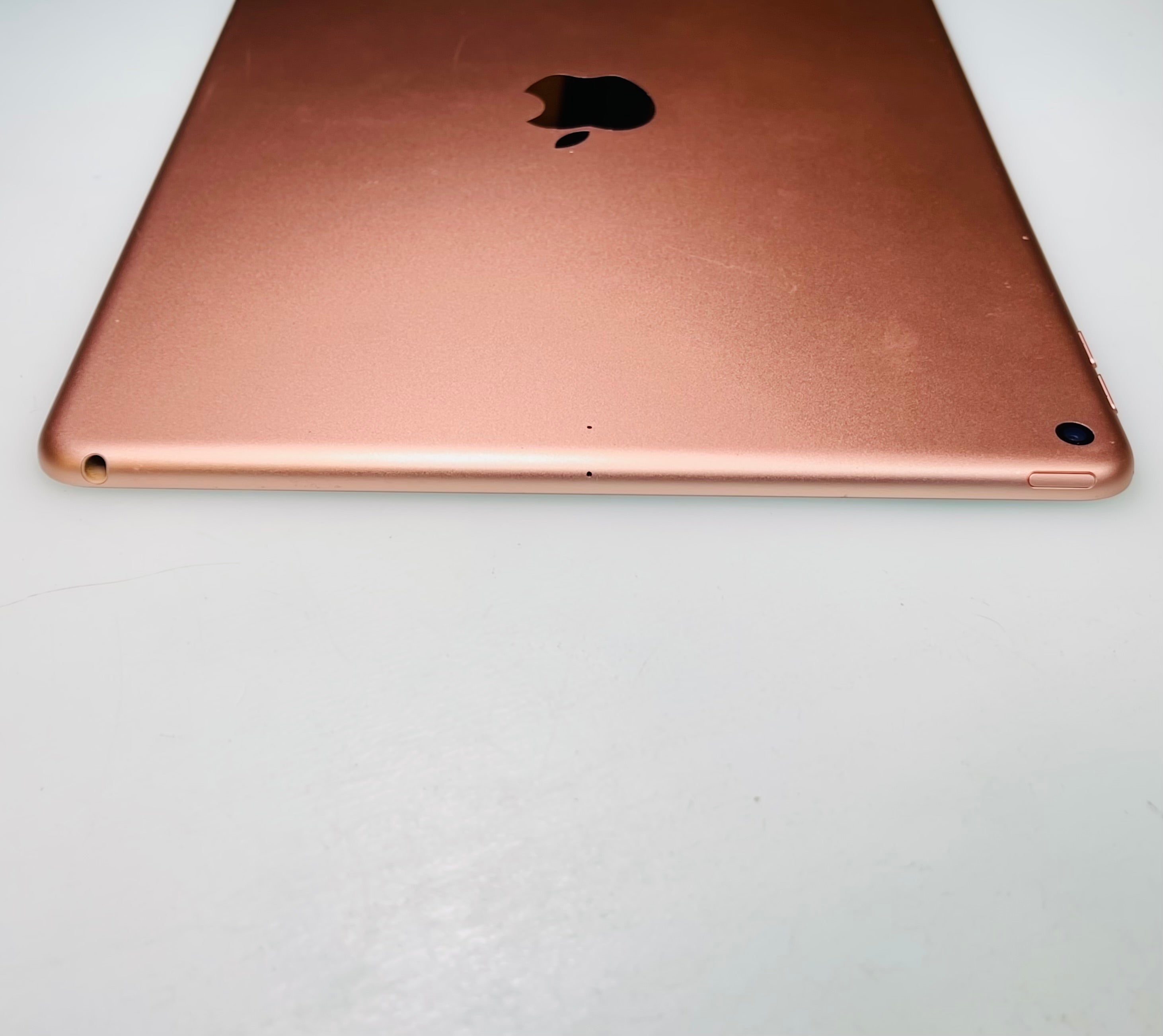Apple iPad Air 3 64GB Gold Wi-Fi (READ DESCRIPTION) REF#81336