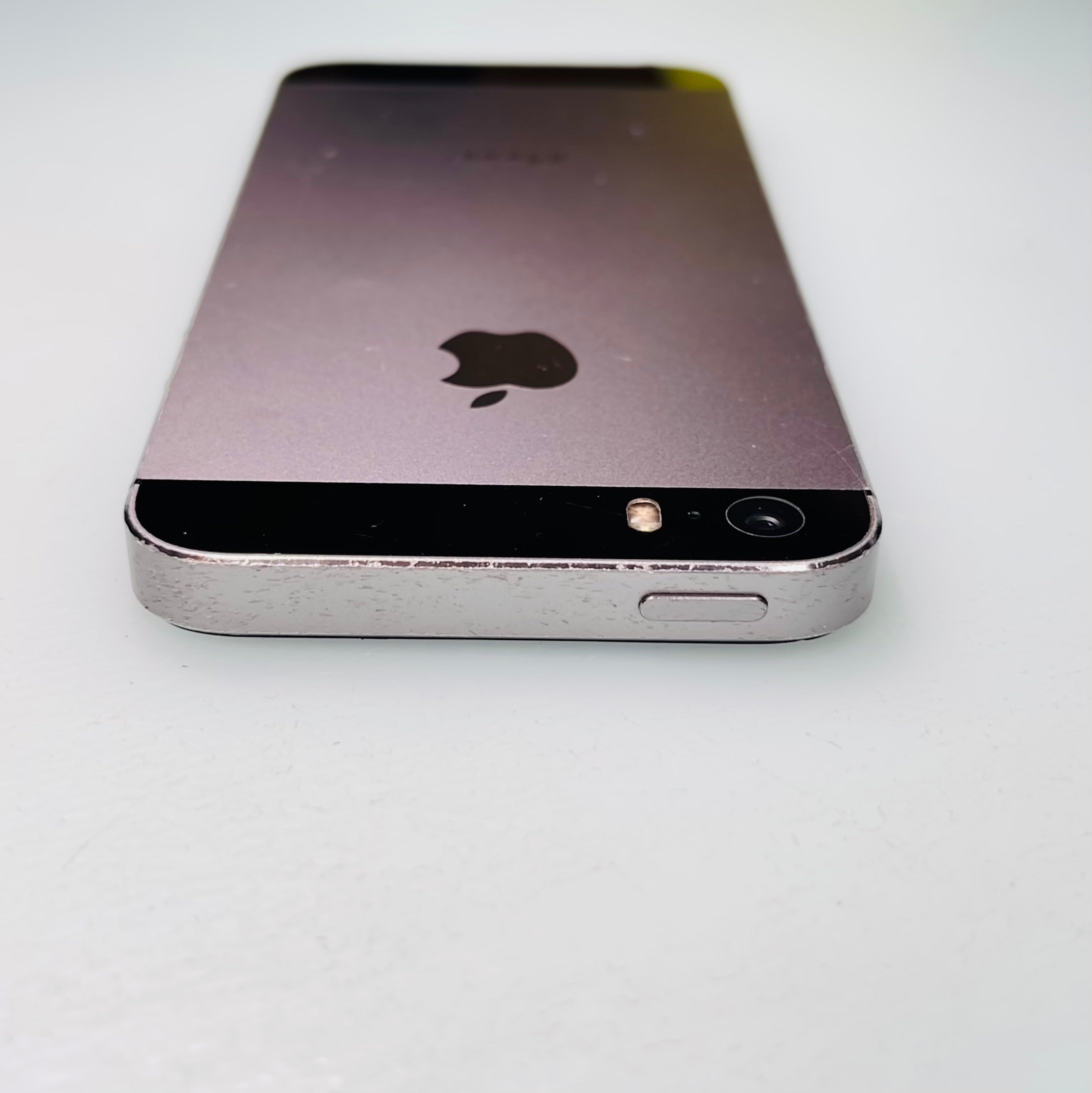 Apple iPhone 5S 16GB Space Grey Unlocked (READ DESCRIPTION) REF#55610