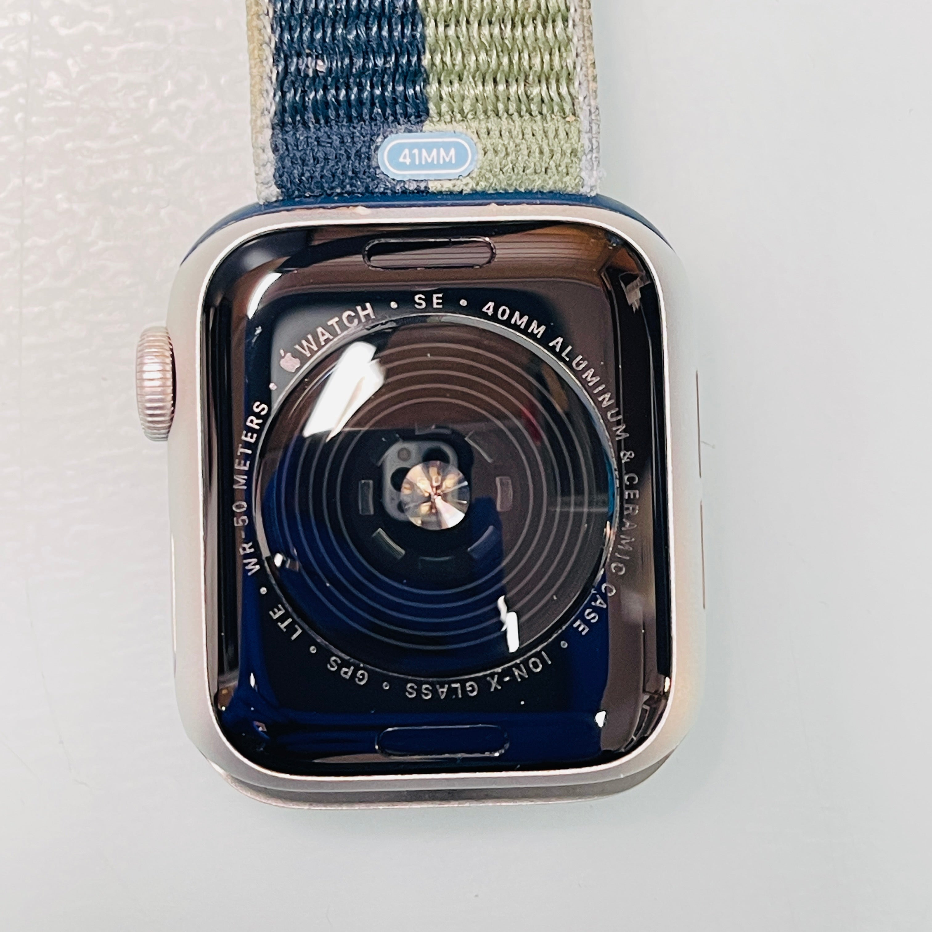 Apple Watch SE 1st Gen GPS Aluminium 40MM Silver Acceptable Condition REF#65429
