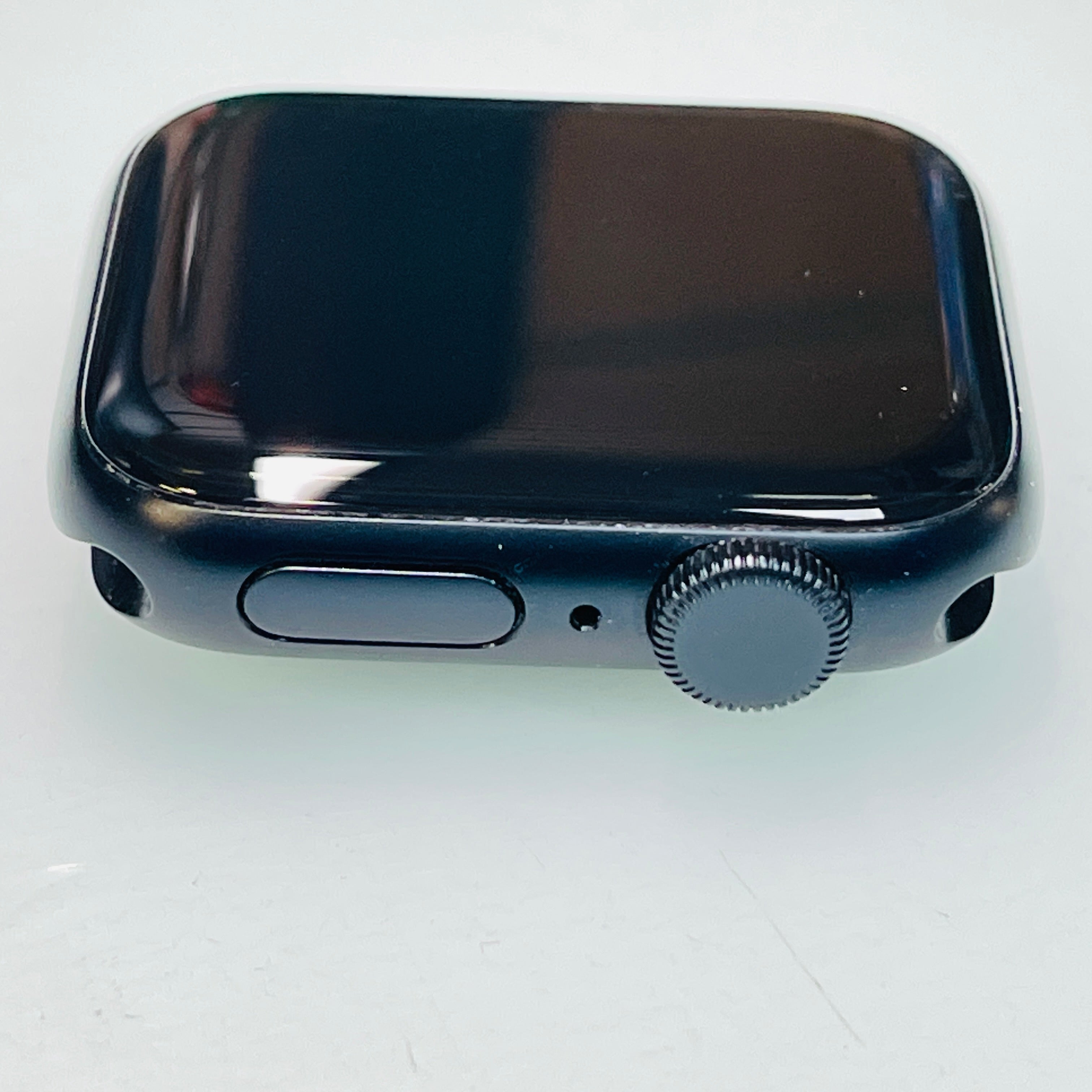 Apple Watch SE 2nd Gen GPS Aluminium 40MM Midnight Pristine Condition REF#64537