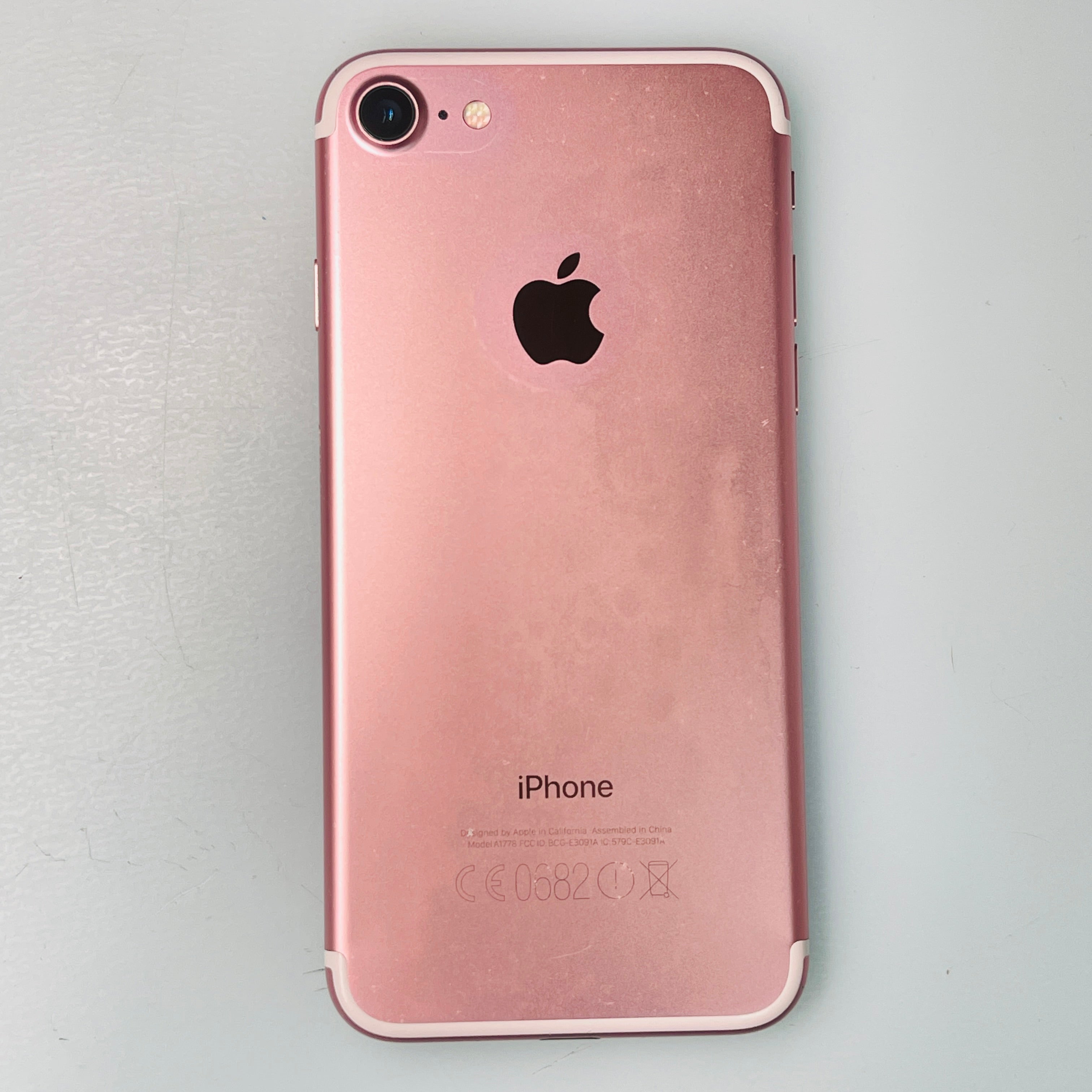 Apple iPhone 7 128GB Rose Gold Unlocked (READ DESCRIPTION) REF#65114