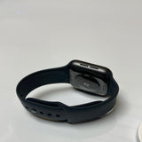 Apple Watch SE GPS Alum 40mm Space Grey Pristine Condition REF#47587